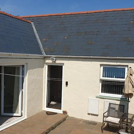 Cosy Pembrokeshire Home Fishguard Exterior photo